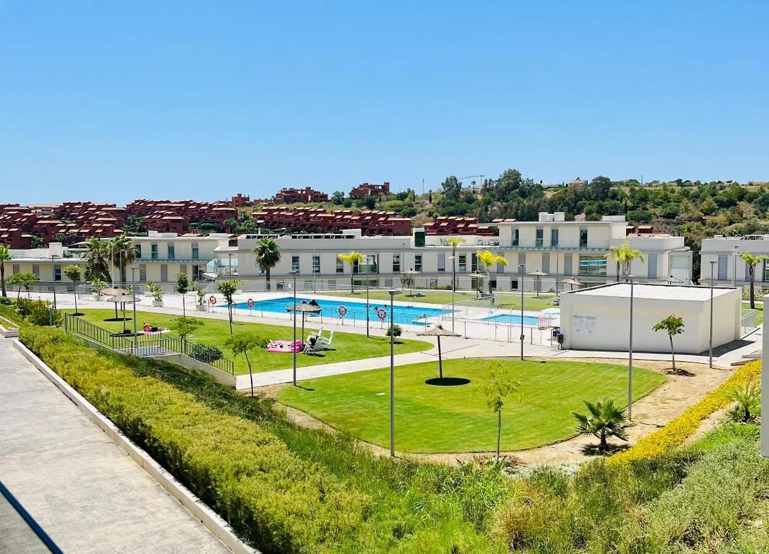 Apartment Serenity Views Appartement Lumineux Avec Terrasse, Nature Et Piscine Estepona