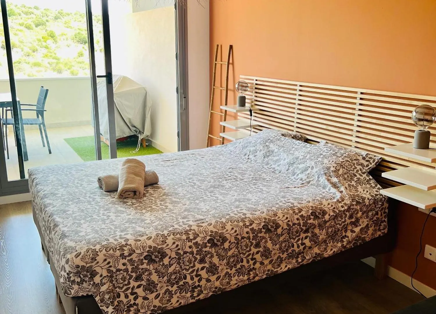 Serenity Views Appartement Lumineux Avec Terrasse, Nature Et Piscine Estepona
